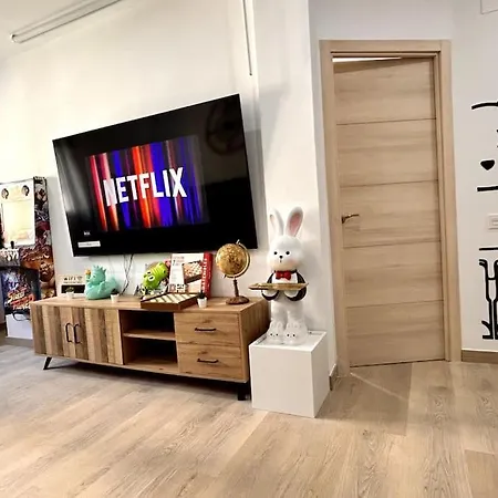 Lujo Proyector, Maquina Arcade, Wifi Y Patinetes Apartamento