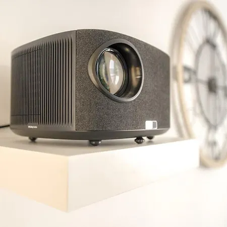Lujo Proyector, Maquina Arcade, Wifi Y Patinetes Apartamento