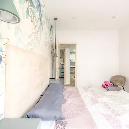 Apartamento Lujo Proyector, Maquina Arcade, Wifi Y Patinetes *
