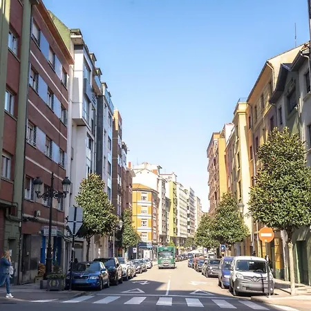 Apartamento Lujo Proyector, Maquina Arcade, Wifi Y Patinetes Oviedo