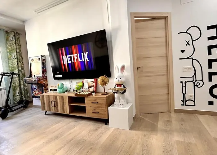 Lujo Proyector, Maquina Arcade, Wifi Y Patinetes Apartment