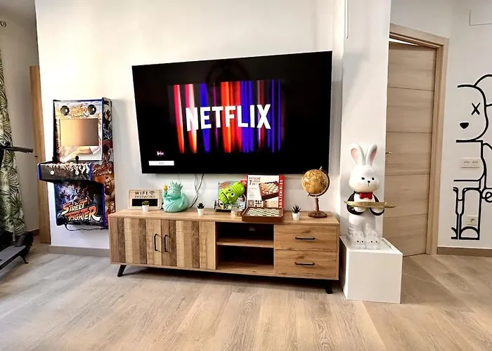 Apartment Lujo Proyector, Maquina Arcade, Wifi Y Patinetes Oviédo